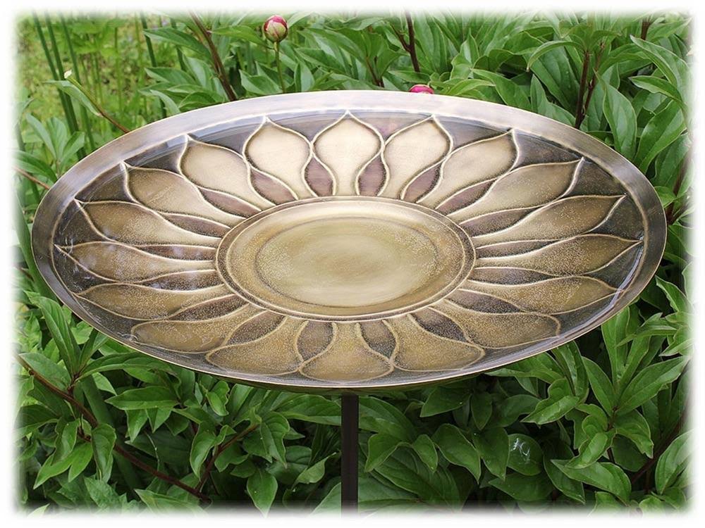 Brass Birdbath with Stake X508451