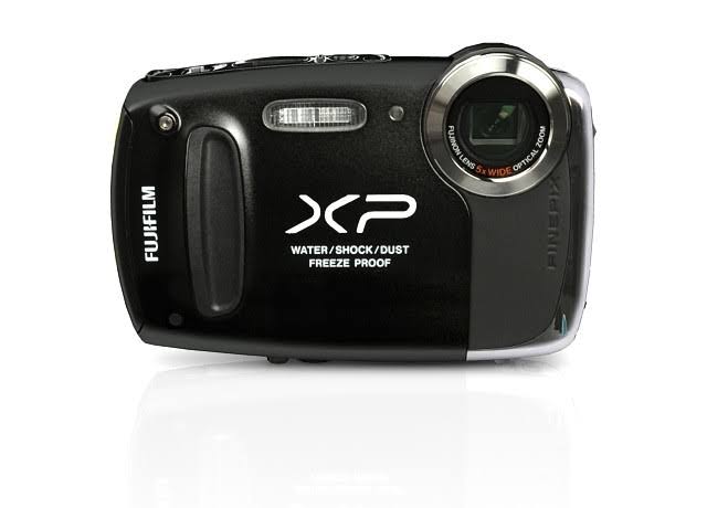 Black 14.4 MP Compact Digital Camera B735164