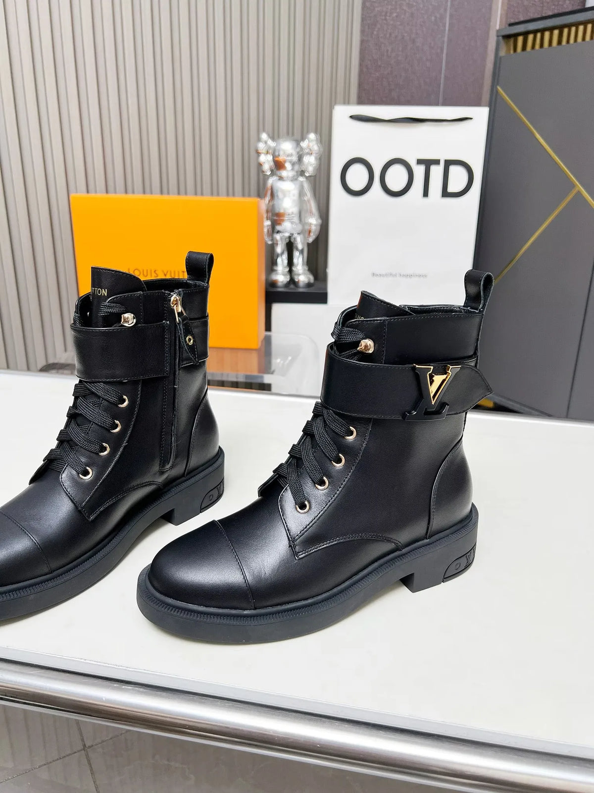 Women Boots I47168