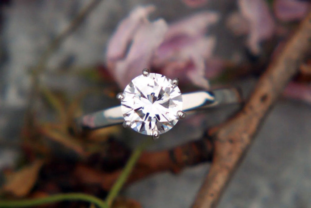 18K White Gold Solitaire Engagement Ring A3320