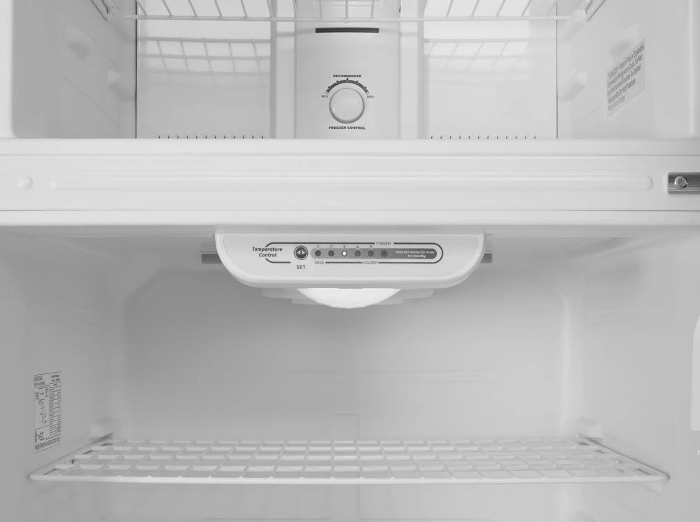 18 Cu. ft. Top-freezer Refrigerator White I256