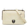 Pre-Owned White Patent Leather Crossbody Bag X807