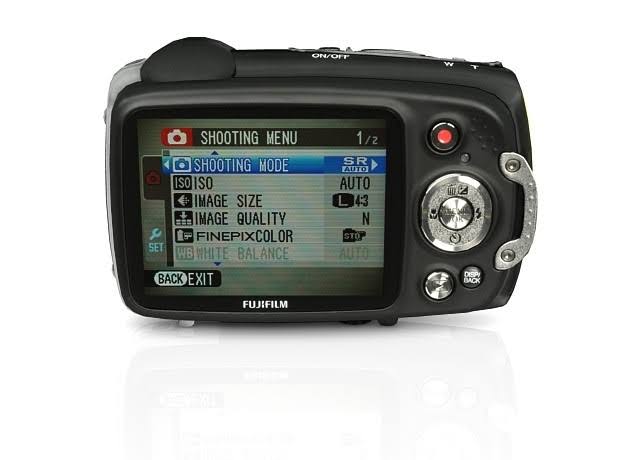 Black 14.4 MP Compact Digital Camera B735164
