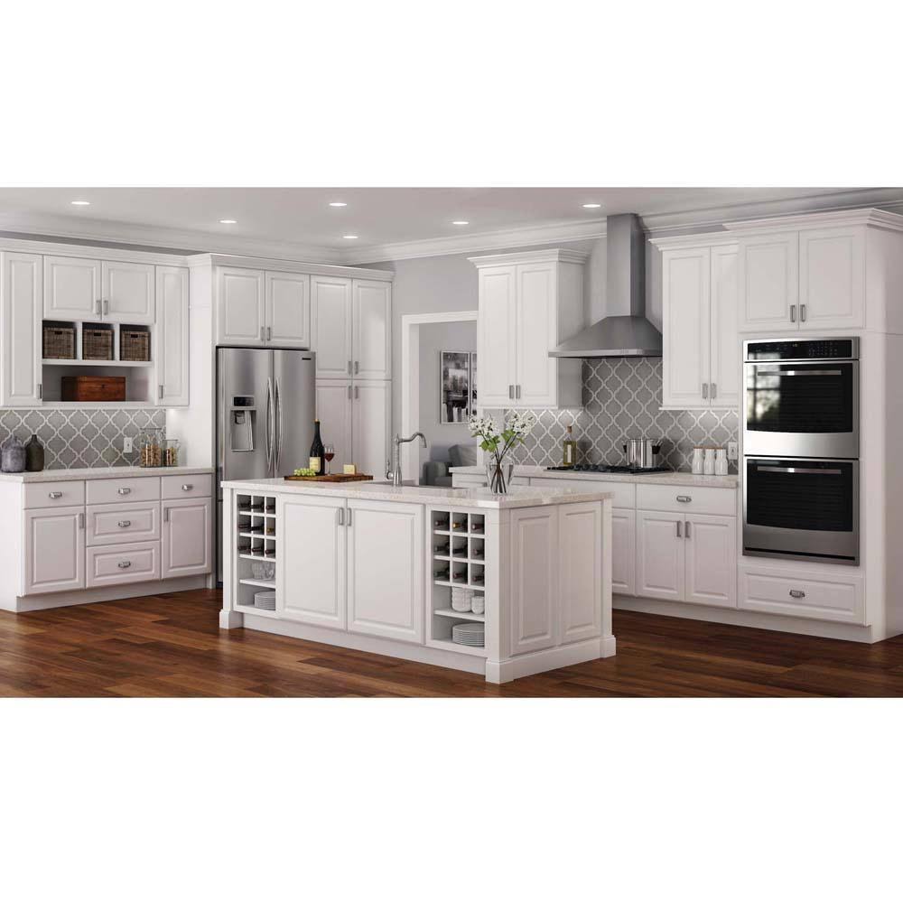 White Hampton Base Cabinet U3574