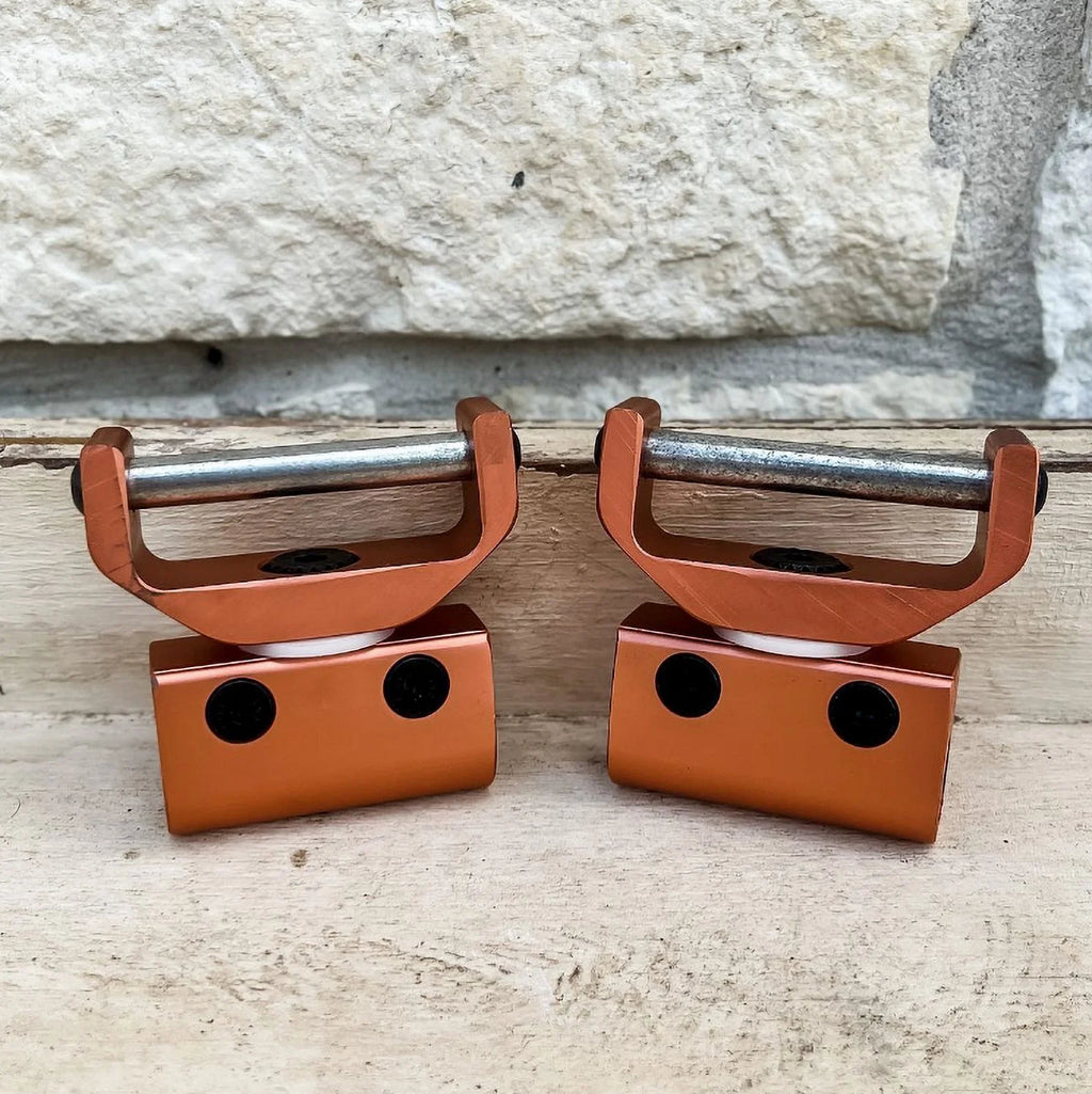 Copper Brown Swivel Stirrup Turner V111179