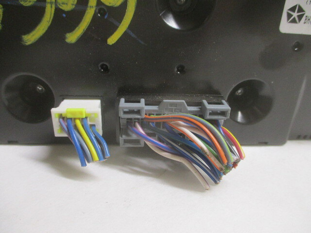 Pre-Owned Dodge Caravan Automatic Climate AC Heater Control B3045