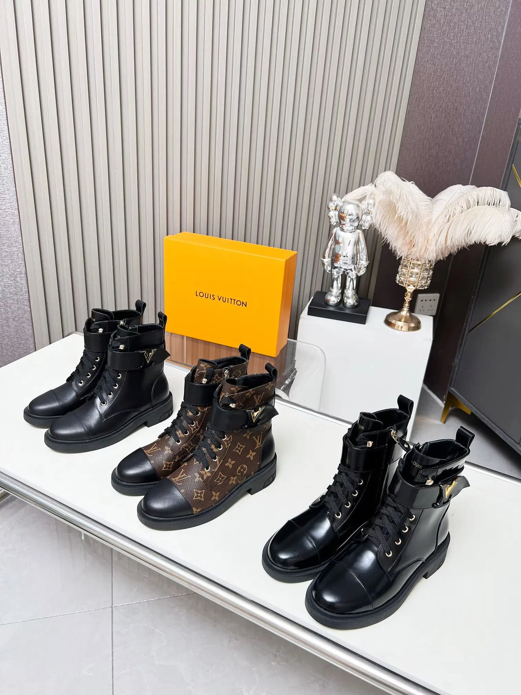 Women Boots I47168