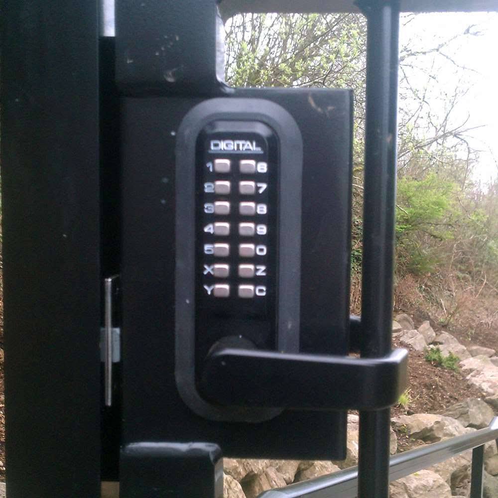 Passage Door Lever with Double Combination Mechanical Keyless Lock U10475